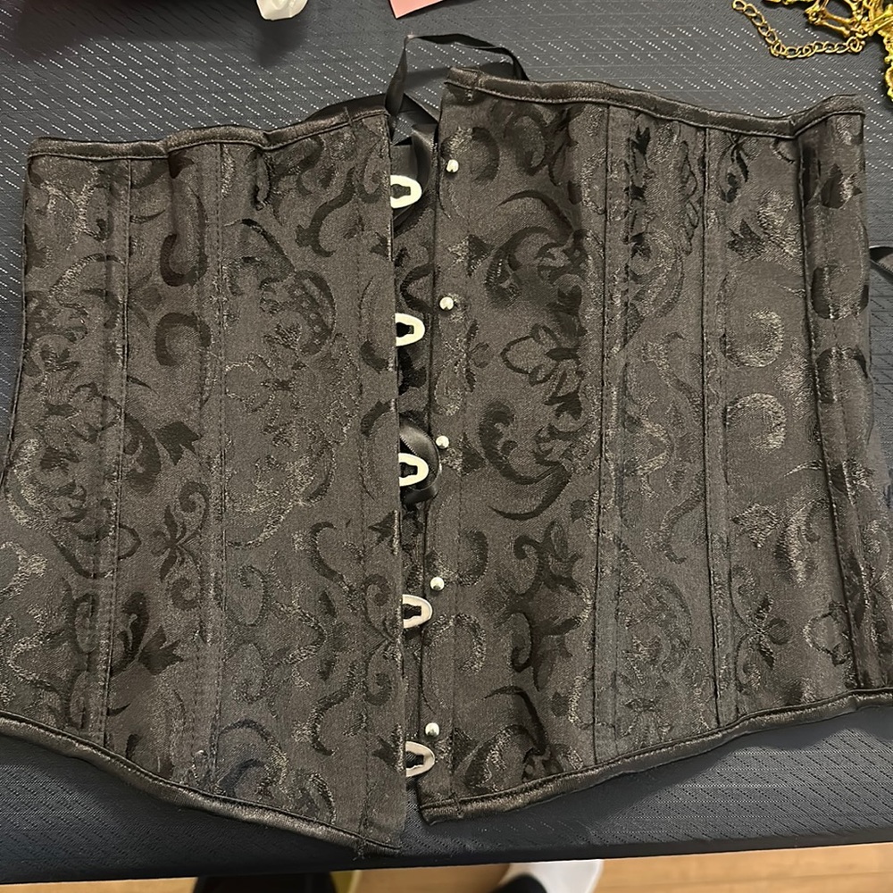 🚨NEVER WORN 🚨AMAZON CORSET